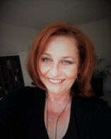 Ulrike L. - Selbstfindung - Familie & Kinder - Lebenshilfe - Wahrsagen & Hellsehen - Tarot & Kartenlegen